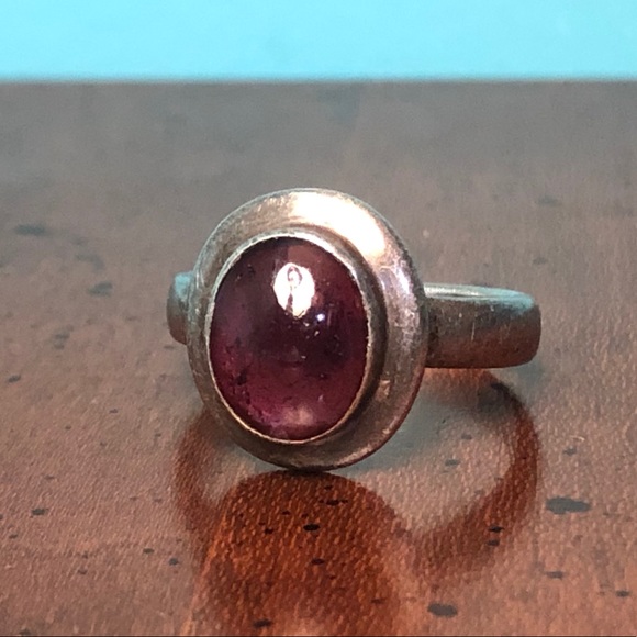 Vintage Jewelry - Vintage Sterling Silver Garnet Ring